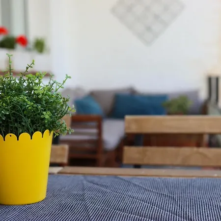 Charming Flat In Puerto Marina,