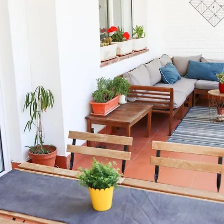 Charming Flat In Puerto Marina,