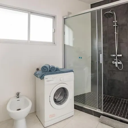 Charming Flat In Puerto Marina,