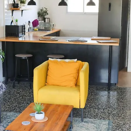 Charming Flat In Puerto Marina, * بينالماذينا